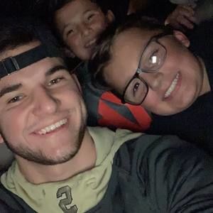 Meet your Posher, Brady